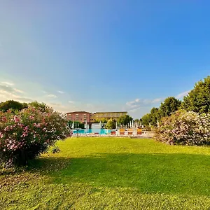 Hotel Bella