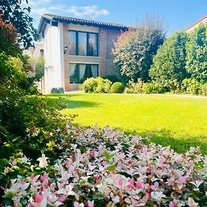  Frühstückspension Maison Jardin Italien